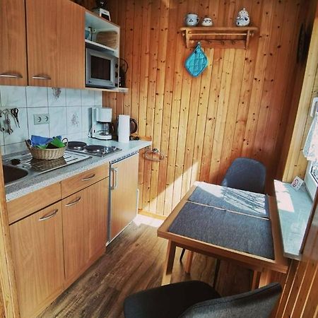 Ferienbungalow Im Igelbau Бабе Экстерьер фото
